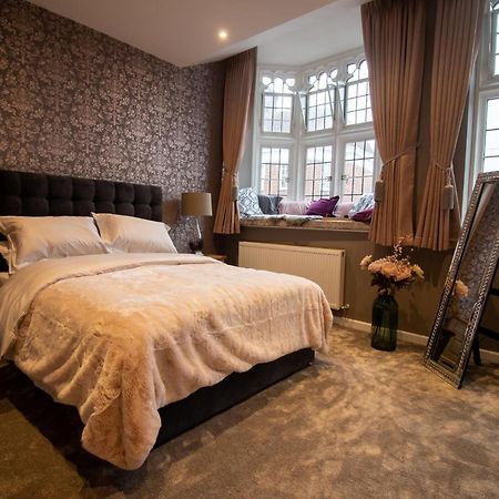 The Most Central Apartment In Canterbury Stunning Interiors, Fully Equipped, City Views And Free Wifi! المظهر الخارجي الصورة