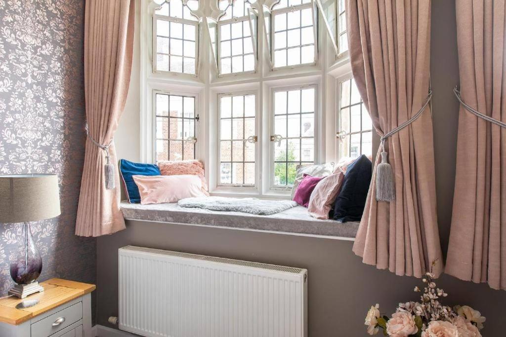 The Most Central Apartment In Canterbury Stunning Interiors, Fully Equipped, City Views And Free Wifi! المظهر الخارجي الصورة