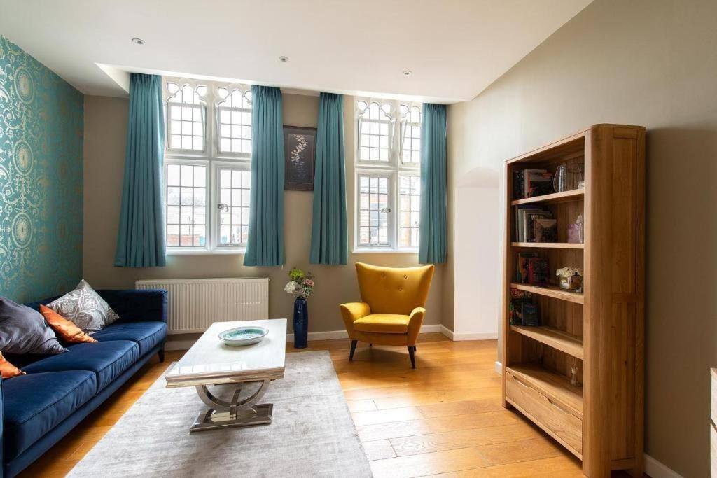 The Most Central Apartment In Canterbury Stunning Interiors, Fully Equipped, City Views And Free Wifi! المظهر الخارجي الصورة