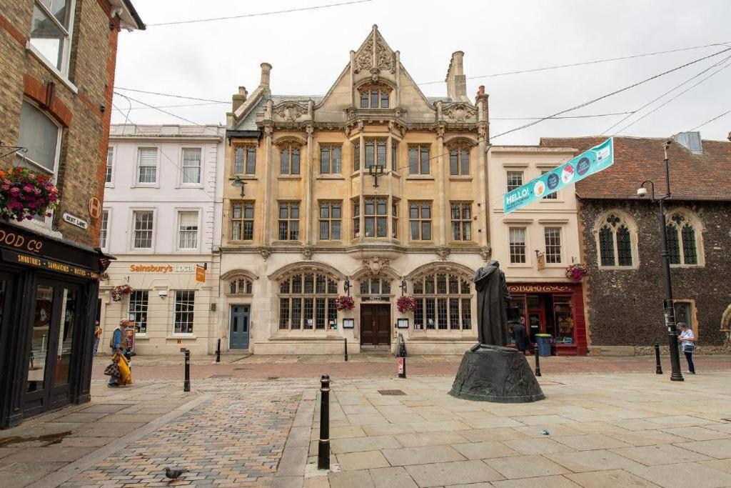 The Most Central Apartment In Canterbury Stunning Interiors, Fully Equipped, City Views And Free Wifi! المظهر الخارجي الصورة