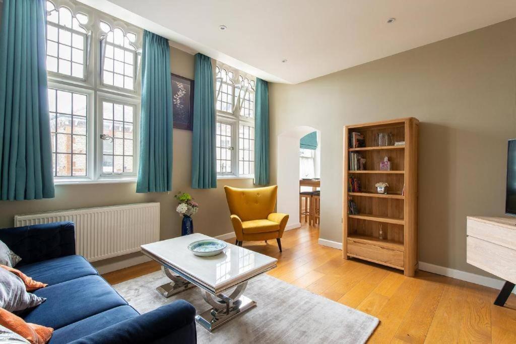 The Most Central Apartment In Canterbury Stunning Interiors, Fully Equipped, City Views And Free Wifi! المظهر الخارجي الصورة