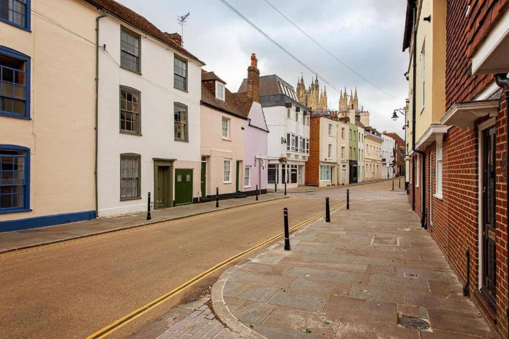 The Most Central Apartment In Canterbury Stunning Interiors, Fully Equipped, City Views And Free Wifi! المظهر الخارجي الصورة